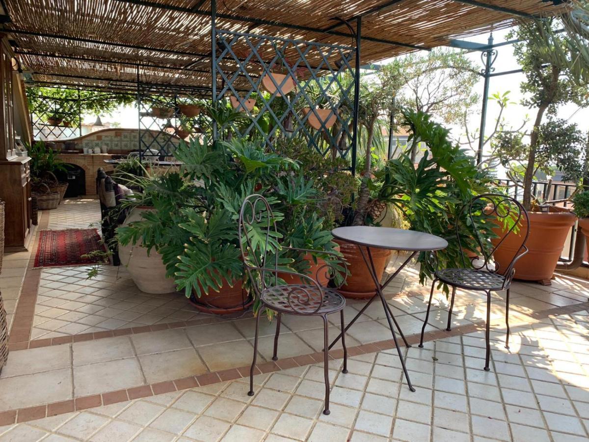 Terrazza Pavone Apartman Aci Castello Kültér fotó